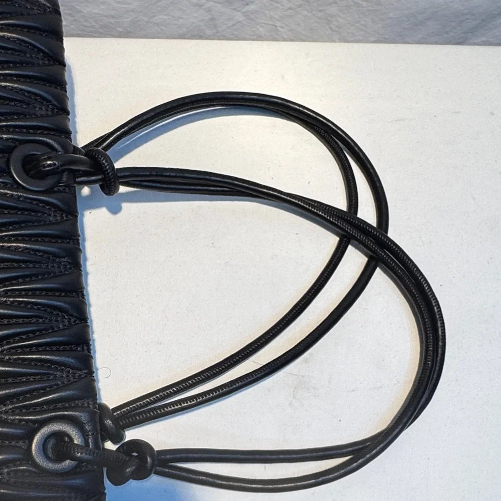 Urban Expressions Black Textured Tote